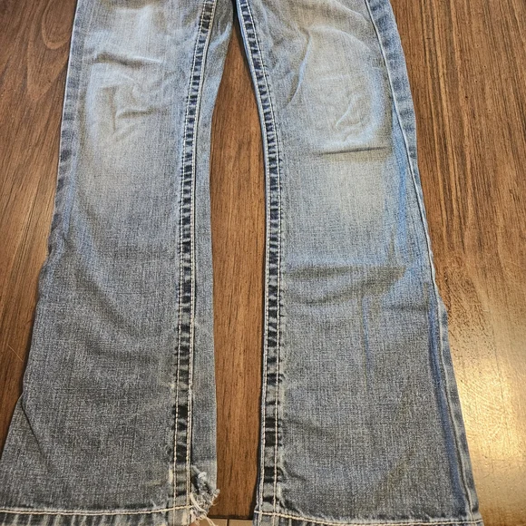 Ariat Kids Classic Blue Jeans - Picture 11 of 12